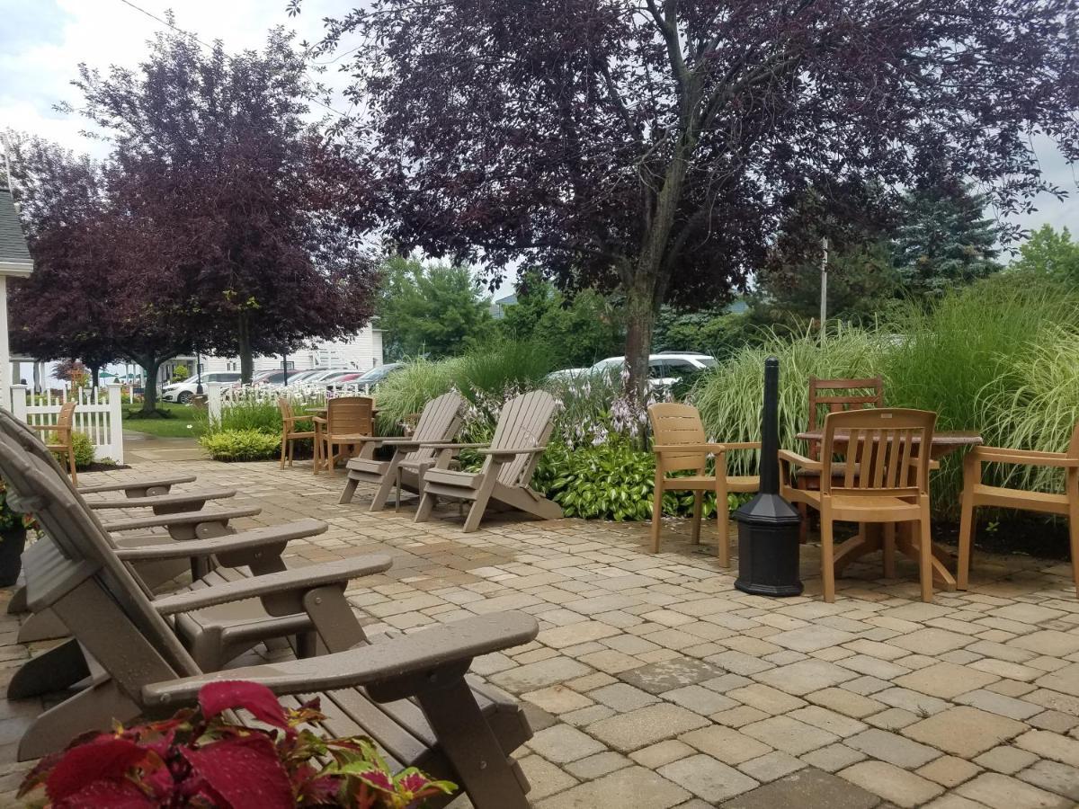 The Lakehouse Inn Geneva 외부 사진