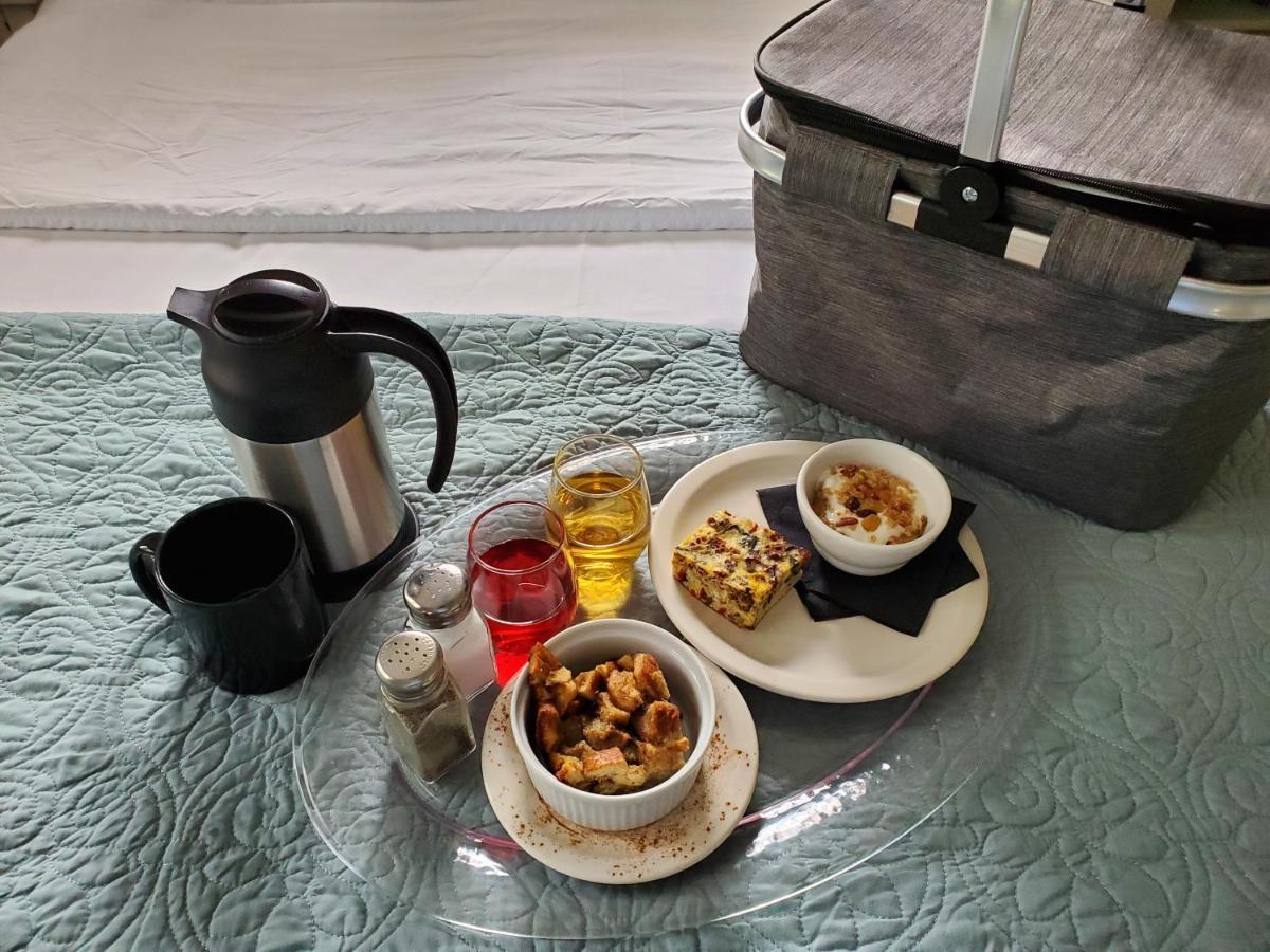 The Lakehouse Inn Geneva 외부 사진
