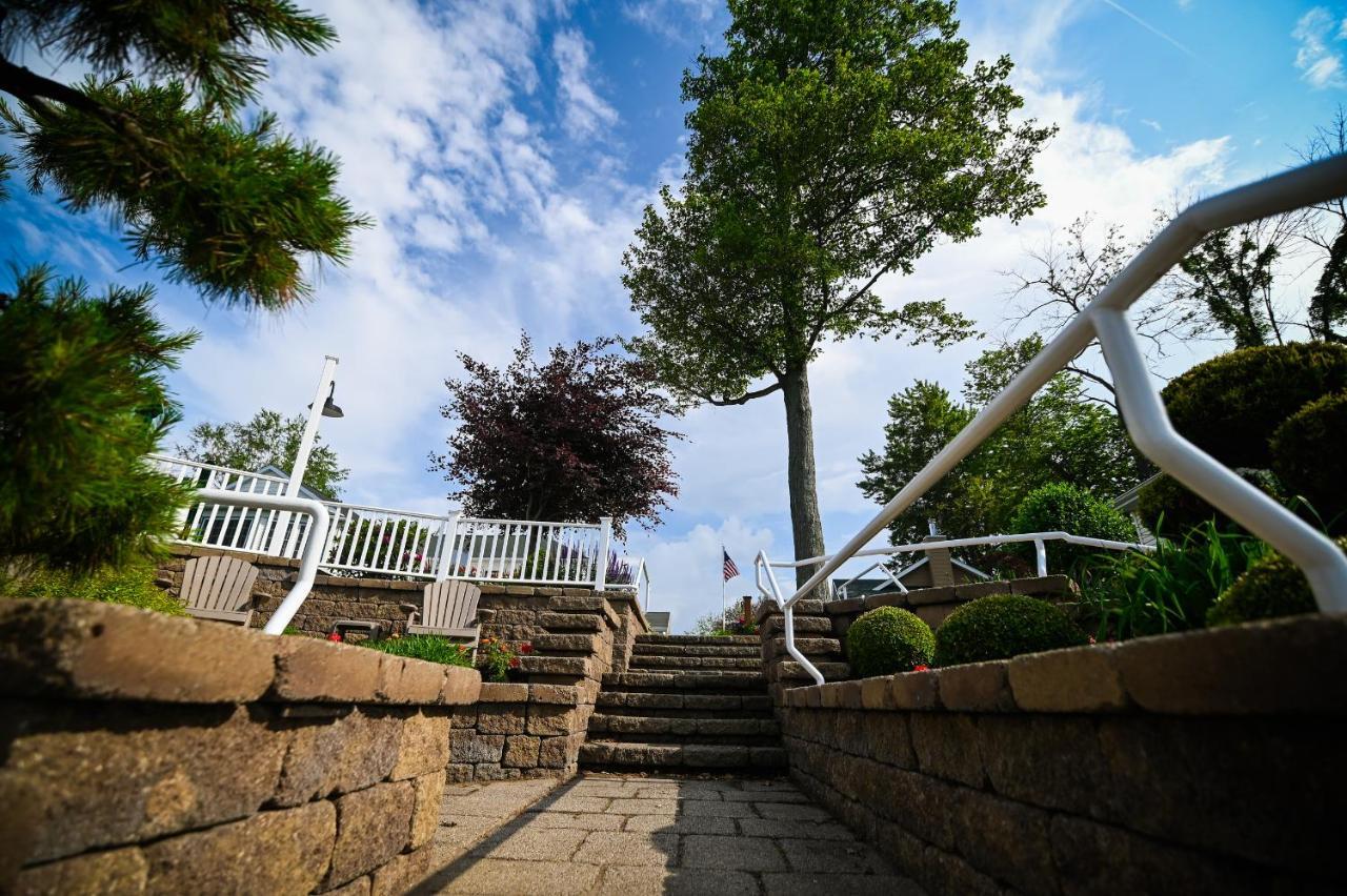 The Lakehouse Inn Geneva 외부 사진