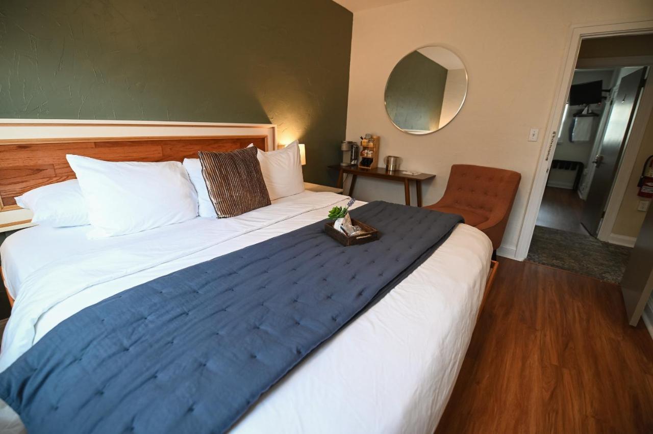 The Lakehouse Inn Geneva 외부 사진